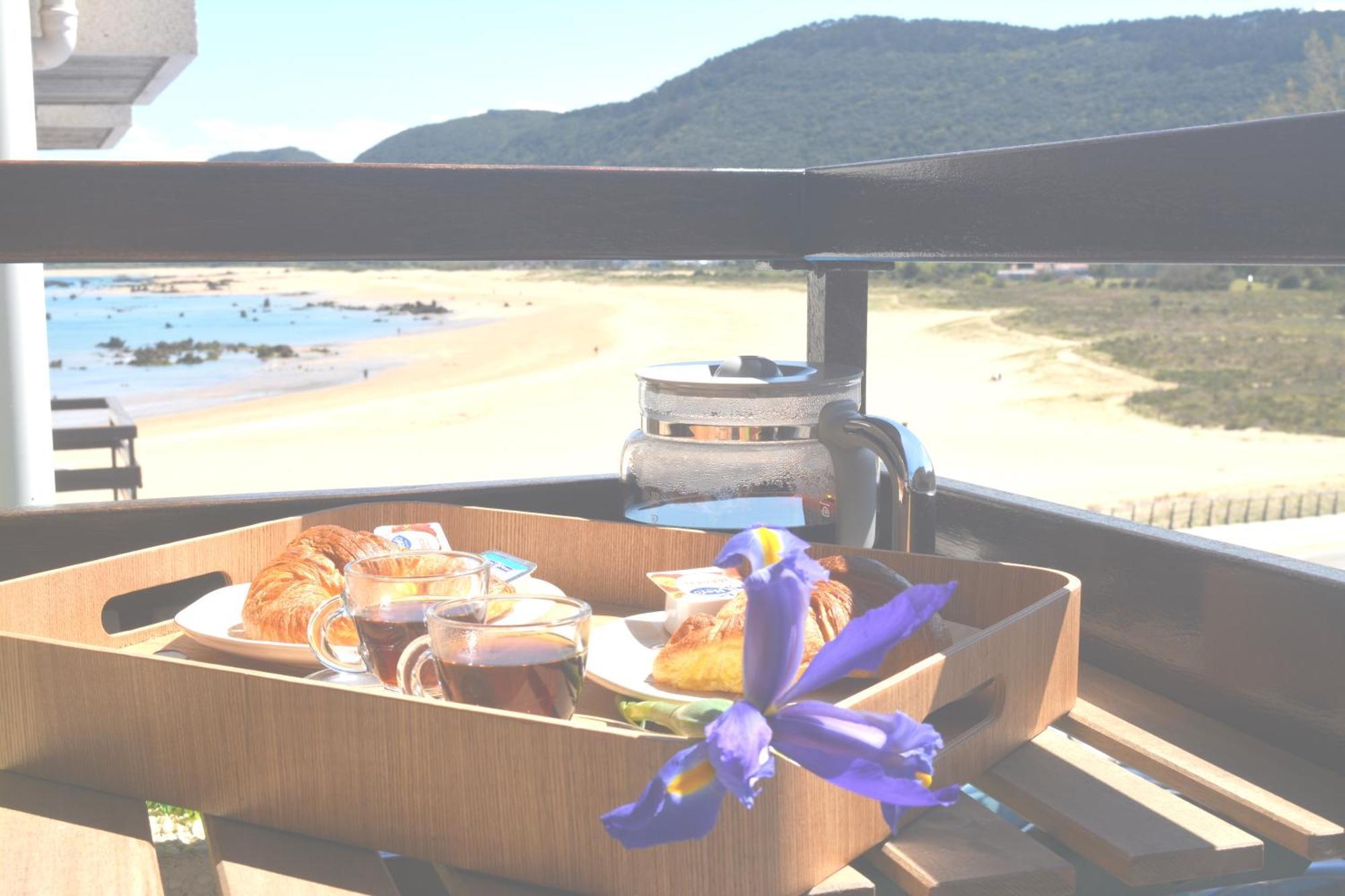 Apartamentos Noja Playa Luaran gambar